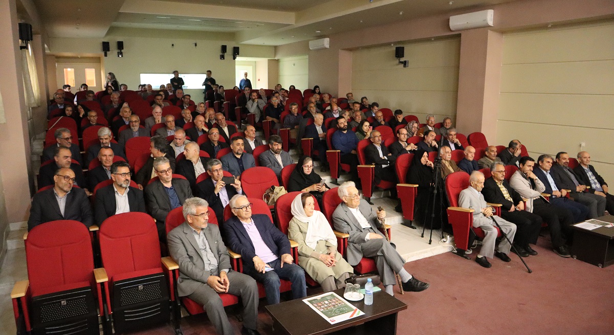 برگزاری مراسم بزرگداشت مقام معلم با عنوان روشنی‌بخش اندیشه‌ها