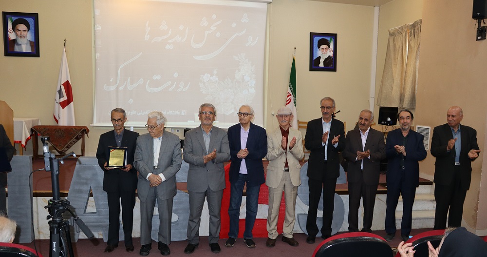 برگزاری مراسم بزرگداشت مقام معلم با عنوان روشنی‌بخش اندیشه‌ها