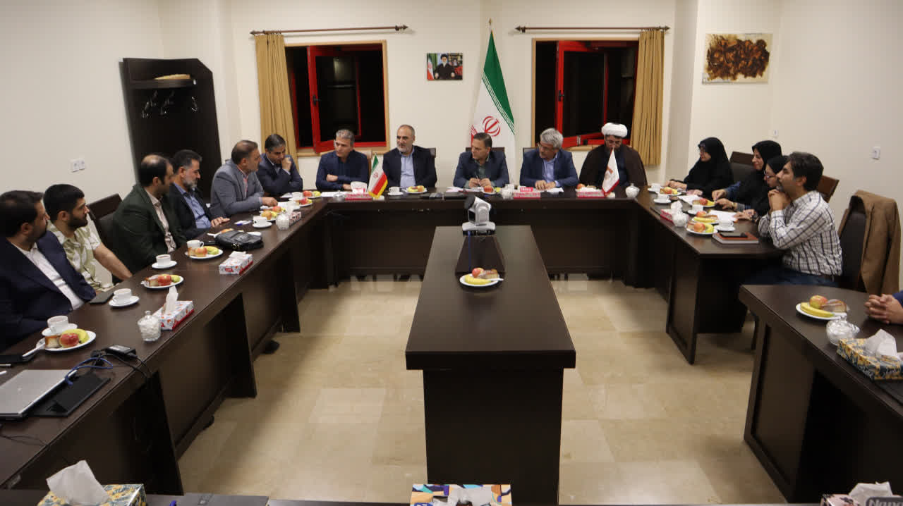 Governor of Zanjan visits IASBS emphasising its national role in science and technology development