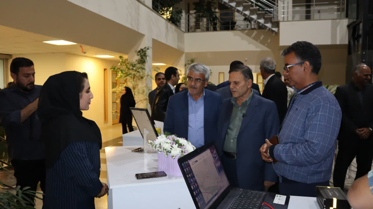 Governor of Zanjan visits IASBS emphasising its national role in science and technology development