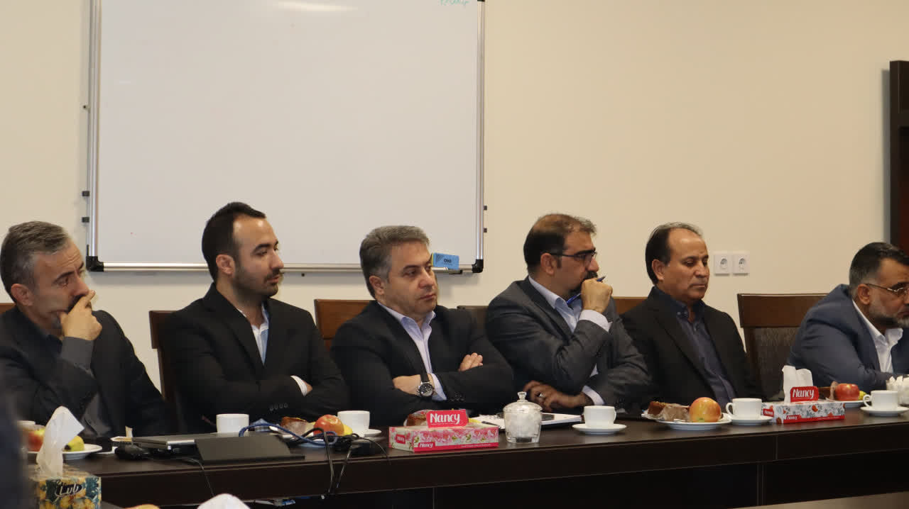 Memorandum of cooperation signed between IASBS and Iran Transfo Industrial Group