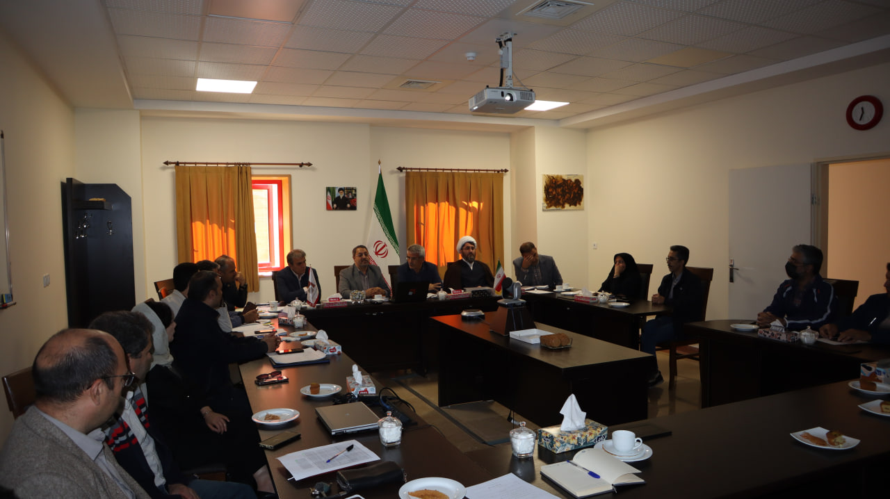 جلسه هیئترئیسه دانشگاه و مدیرکل محترم پدافند غیرعامل استان زنجان به مناسب هفته پدافند غیرعامل