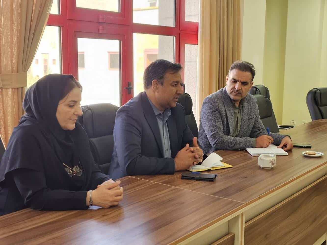 Meeting of Earth Sciences faculty with representatives of Zanjan Province Water and Wastewater Company
