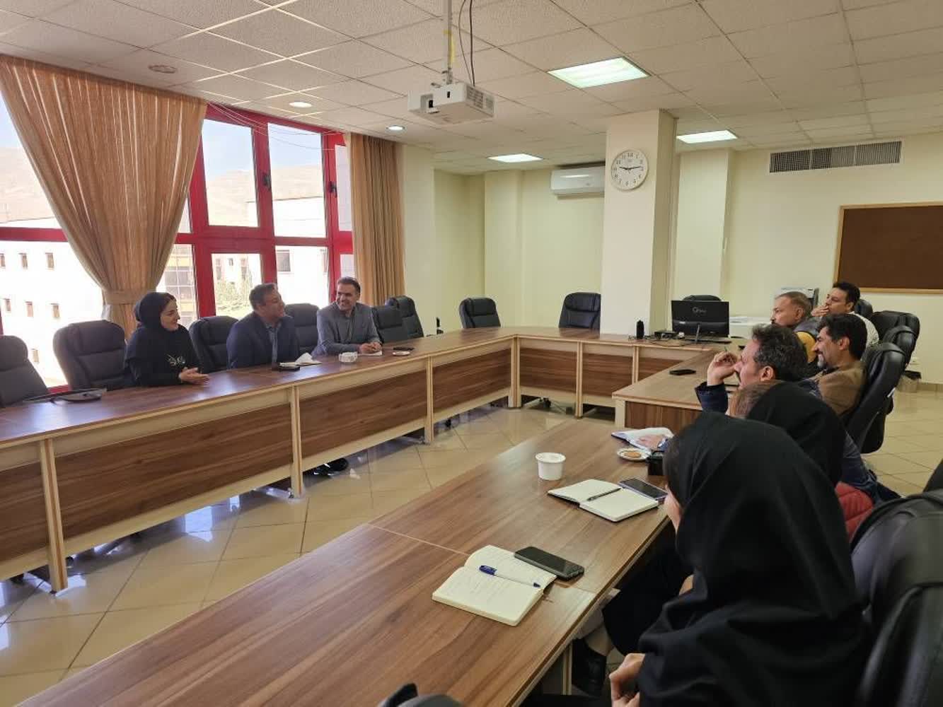 Meeting of Earth Sciences faculty with representatives of Zanjan Province Water and Wastewater Company