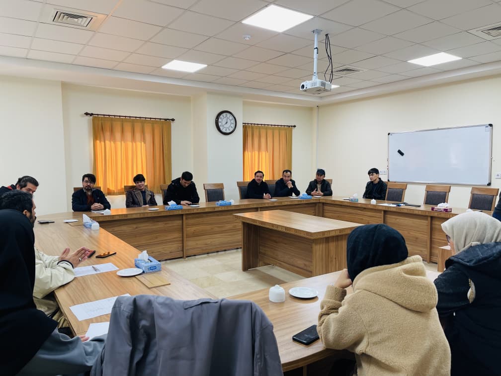 جلسه حضوری دانشجویان بین&zwnj;المللی دانشگاه با مدیر امور کنسولی دانشگاه&zwnj;های زنجان در تاریخ ۲۹ آذرماه ۱۴۰۴