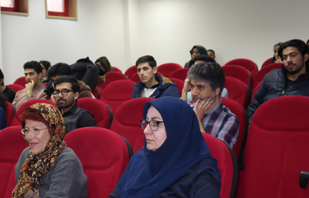 برگزاری دومین نشست &laquo;عصر زمستانی با اهل کتاب&raquo; در کتابخانه ترکمان