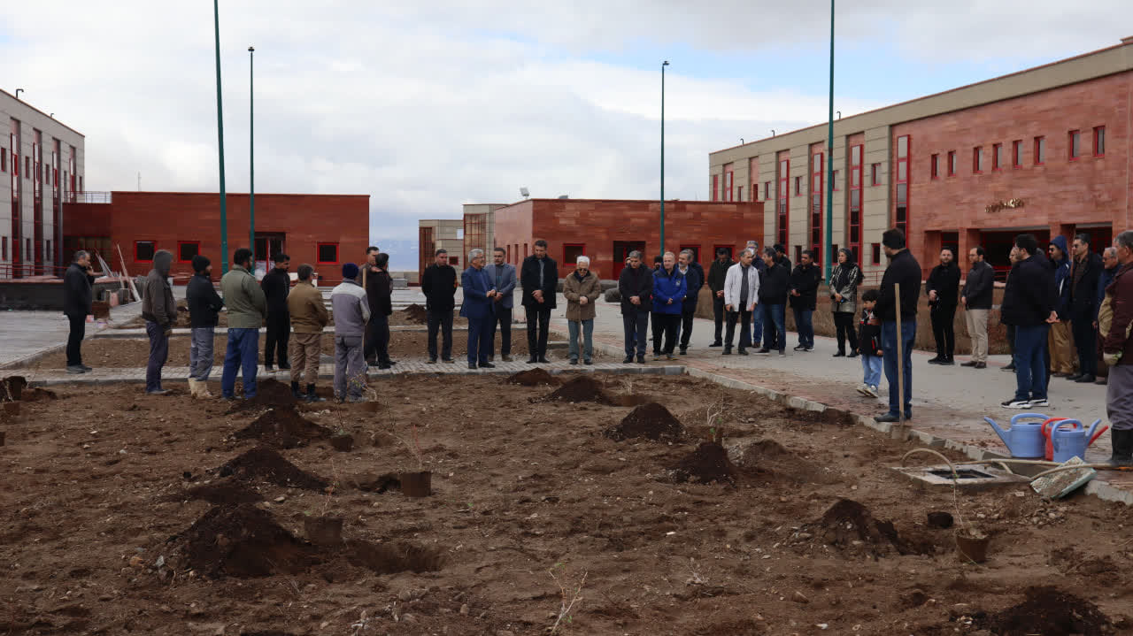 IASBS holds sapling planting ceremony in memory of country's student martyrs