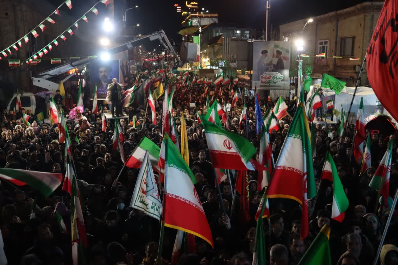 Enthusiastic turnout of Zanjan academics condemns Zionist aggression and backs armed forces in defending the country