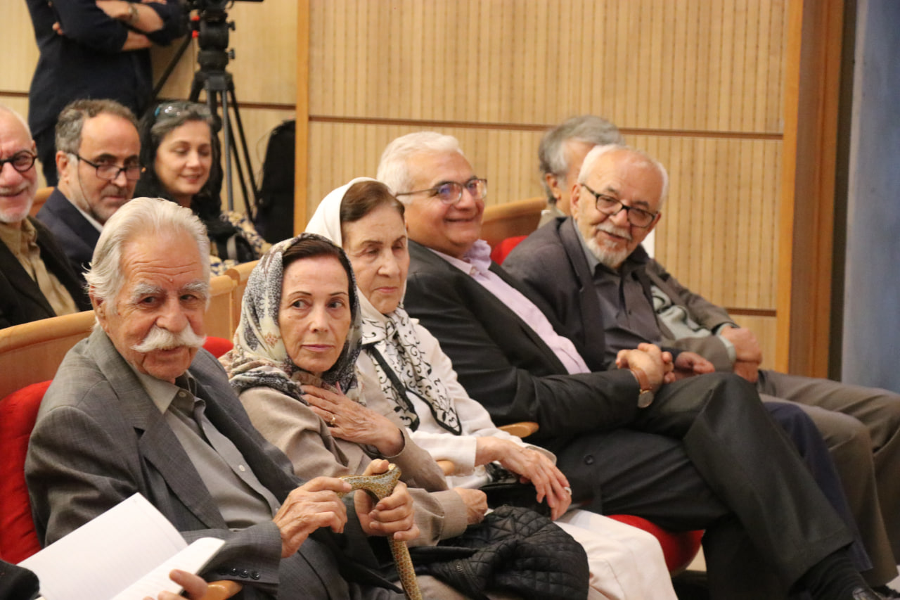 Veteran physicist Prof Yousef Sobouti honoured at ceremony marking 7 decades of teaching