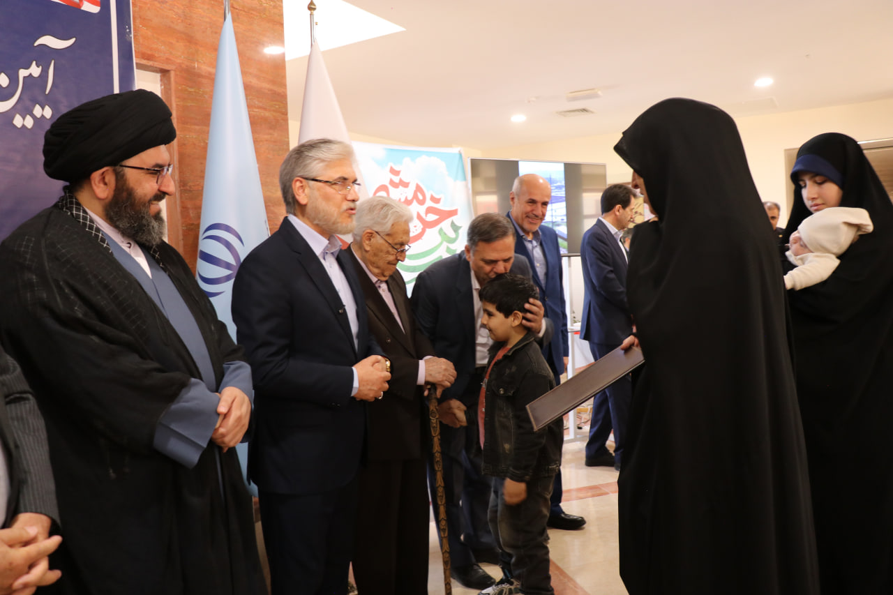Science Minister attends ceremony to name a Hall at IASBS Earth Sciences Department to honour Martyr Seyyed Jaaber Ghaffari