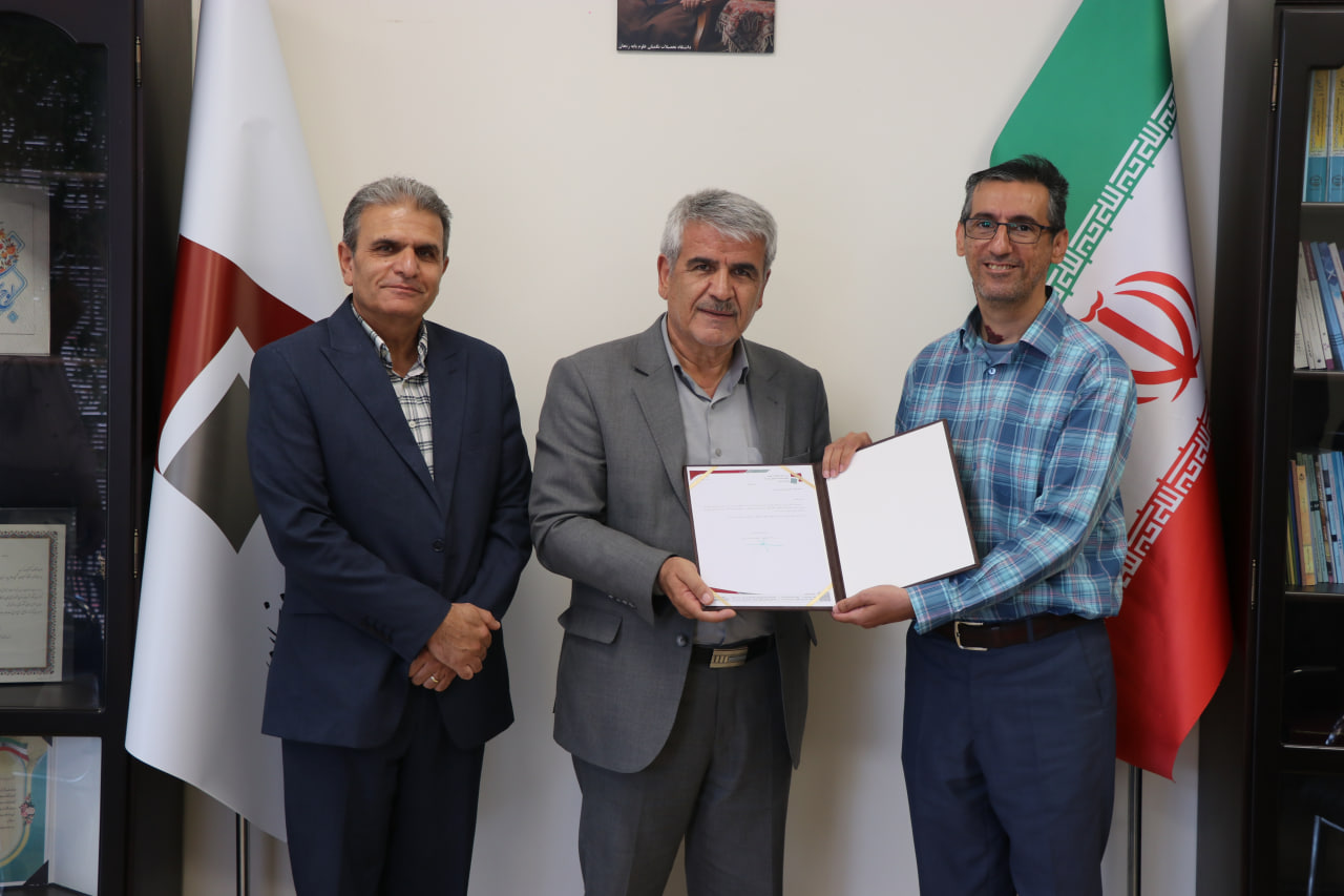 Dr Mohammad Hossein Alizadeh appointed new Head of Mathematics Department with emphasis on enhancing education and research development