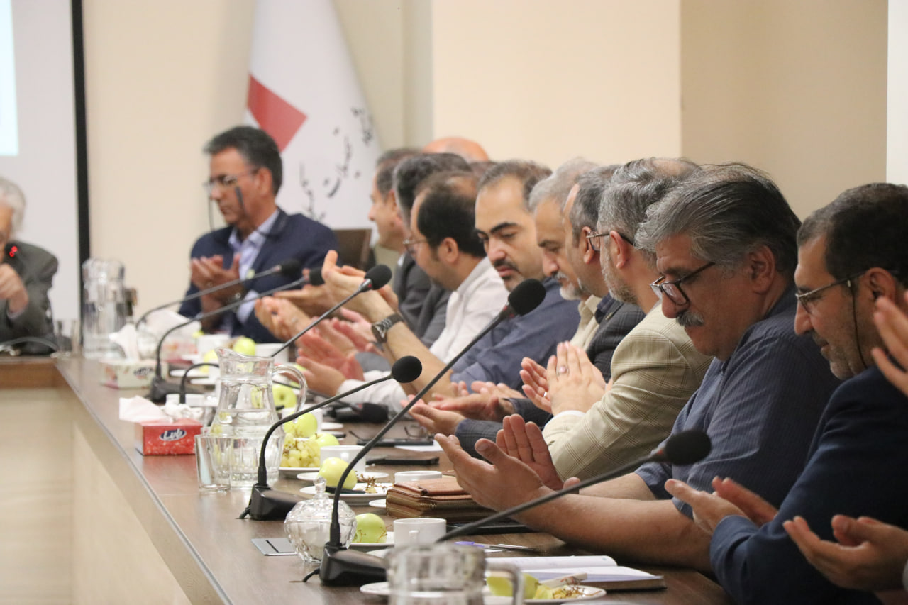 Innovation and Prosperity Fund executive board head and Digital Economy and AI Committee secretary visit IASBS