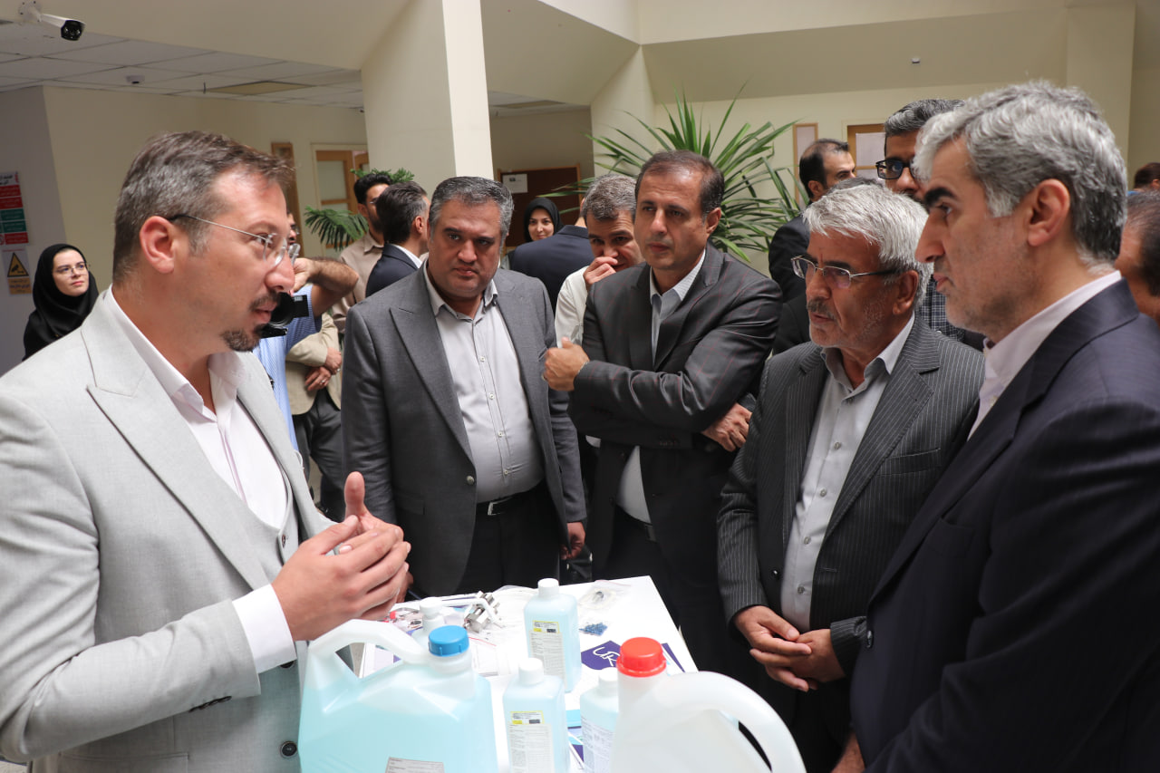 Innovation and Prosperity Fund executive board head and Digital Economy and AI Committee secretary visit IASBS