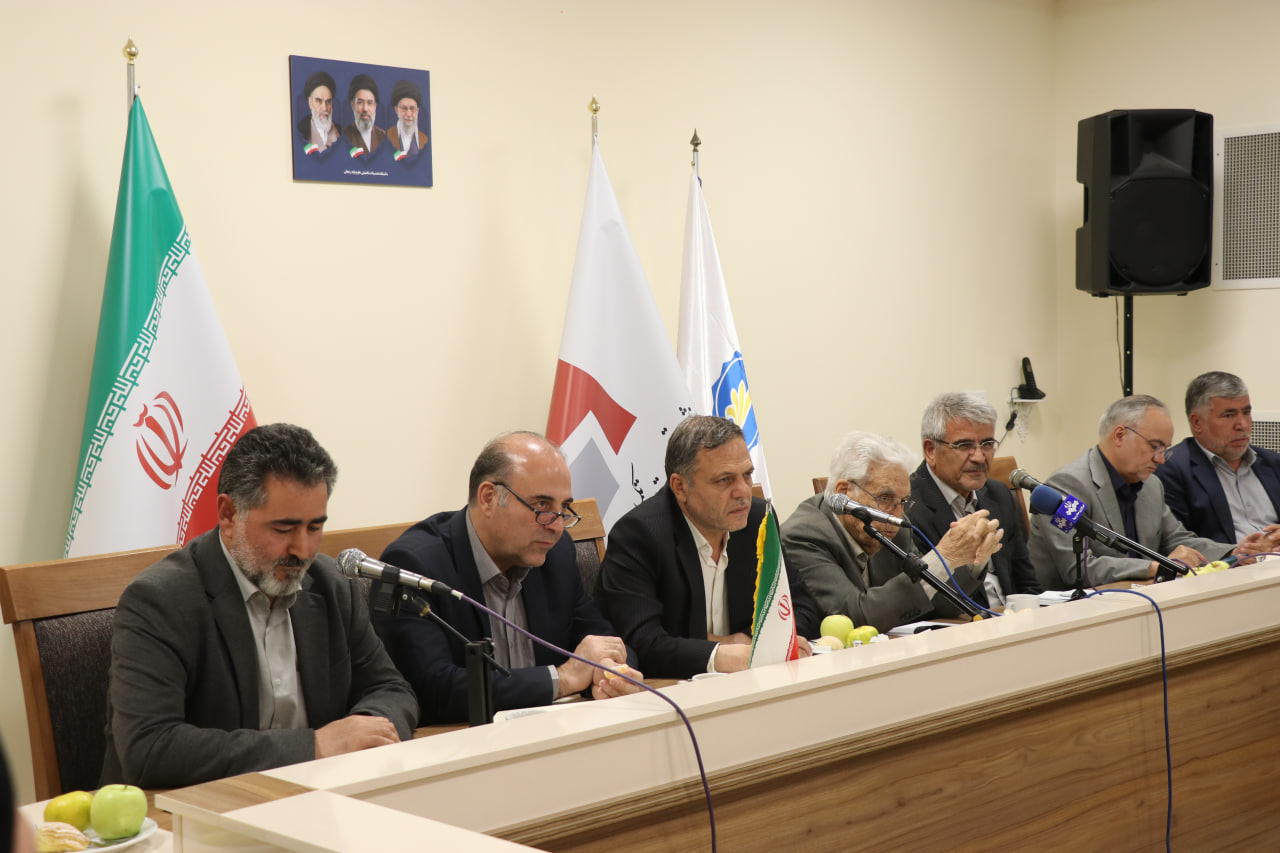 Zanjan governor attends meeting of the province&rsquo;s elites and top talents at IASBS