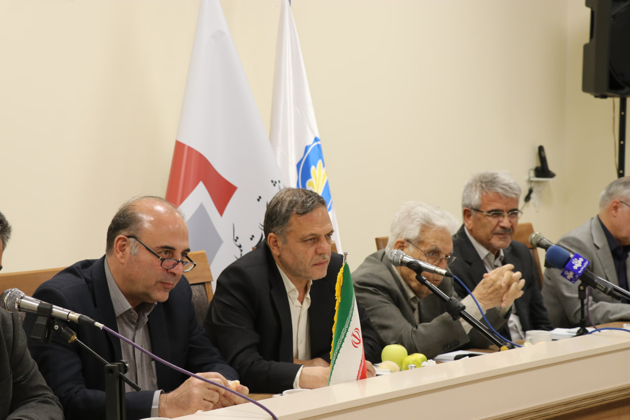 Zanjan governor attends meeting of the province&rsquo;s elites and top talents at IASBS