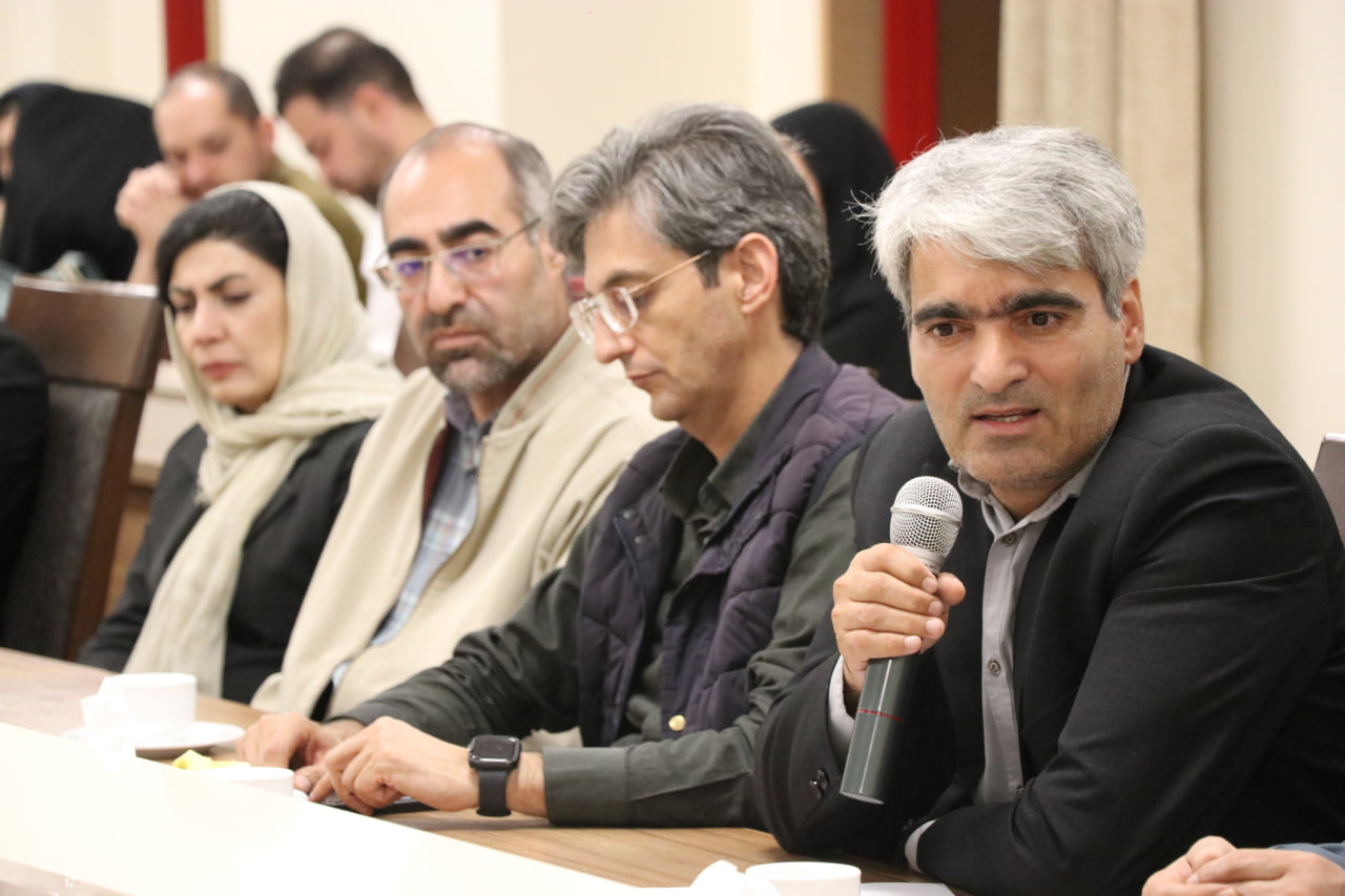 Zanjan governor attends meeting of the province&rsquo;s elites and top talents at IASBS