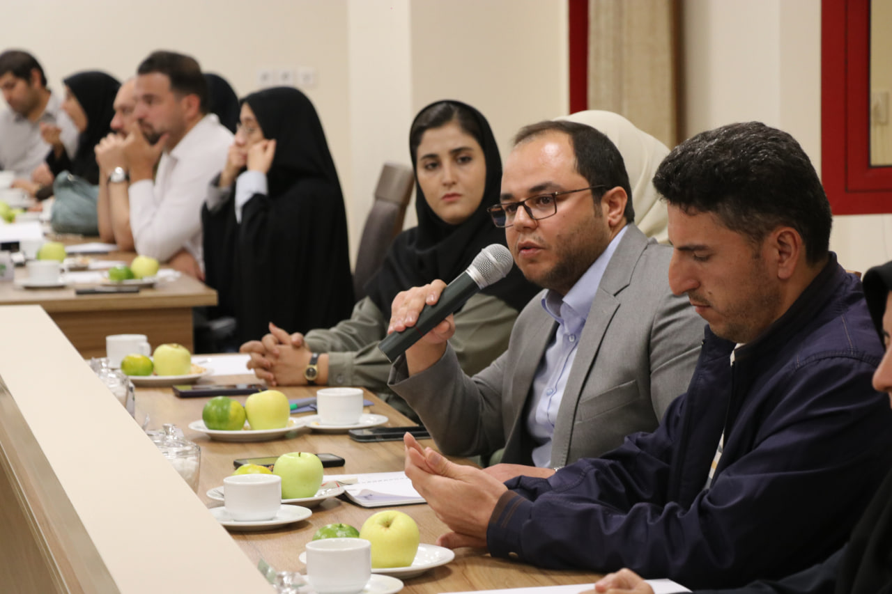 Zanjan governor attends meeting of the province&rsquo;s elites and top talents at IASBS