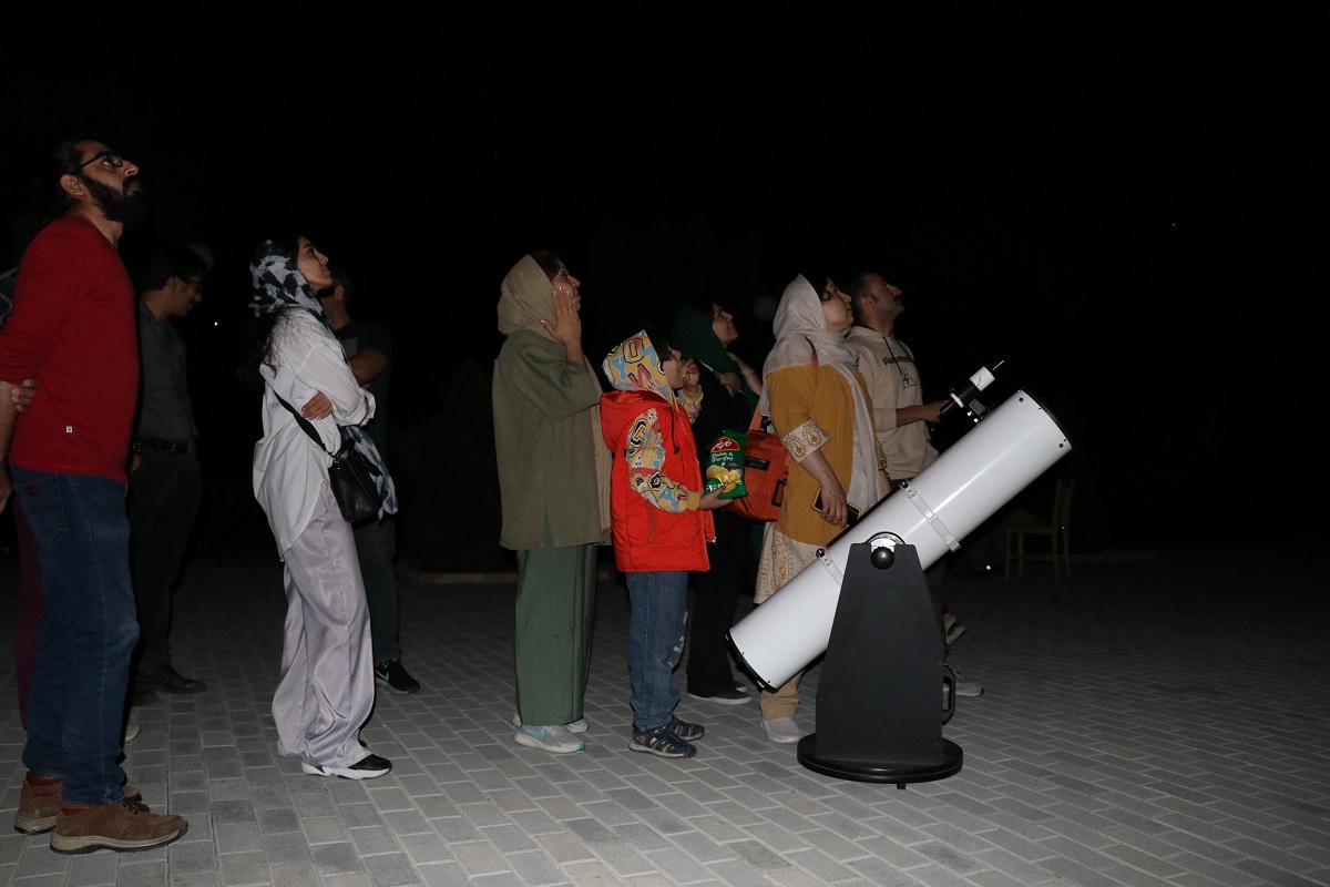 رویداد رصد ابرماه شهریور ۱۴۰۲ و سیارات منظومه شمسی در دانشگاه برگزار شد
