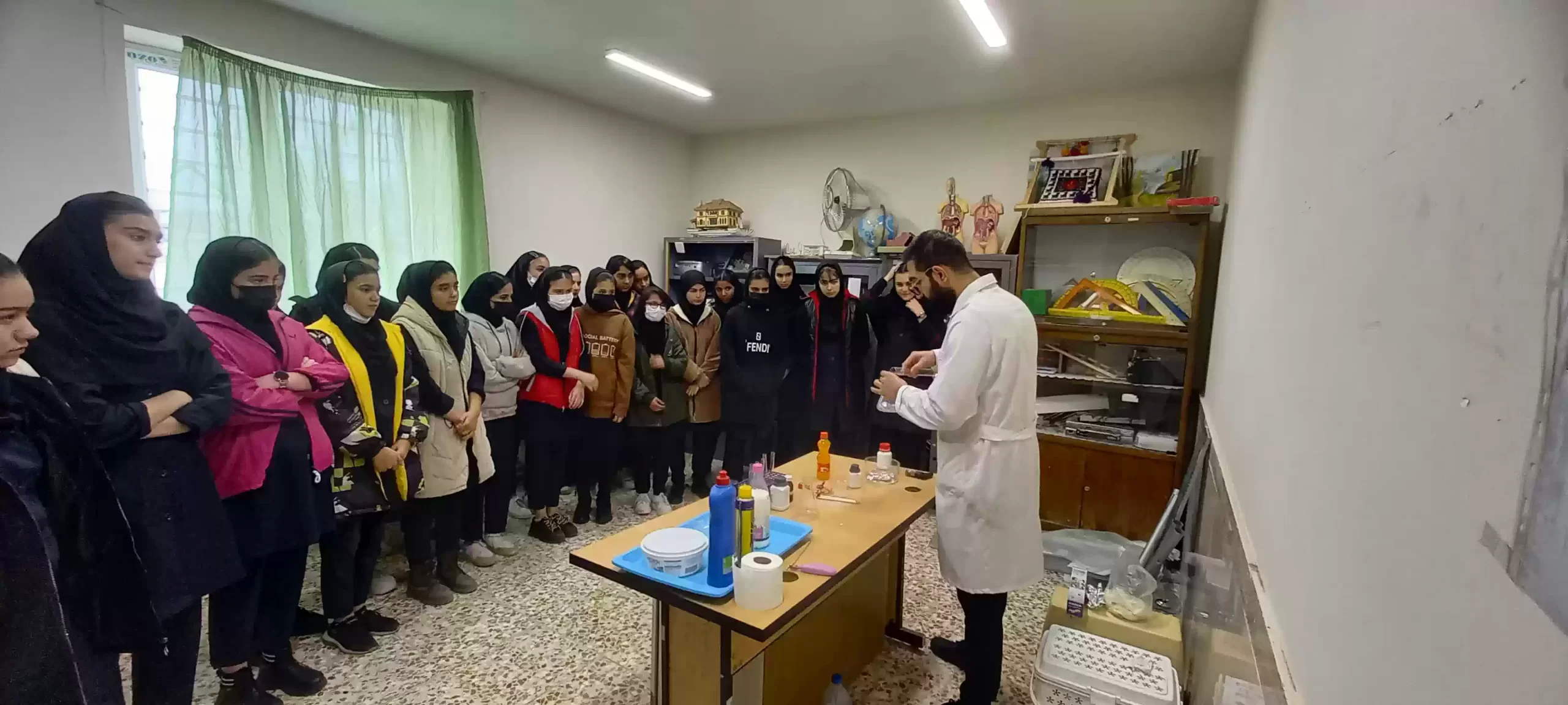Students benefiting from IASBS Science Ambassadors project exceed 3,000
