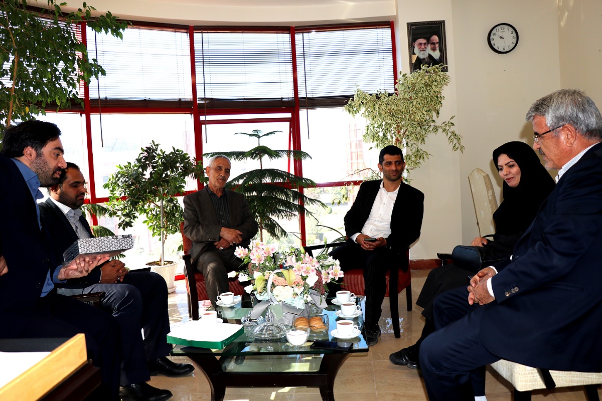 Zanjan trustees, and officials from Zanjan province’s MP’s office meet with IASBS’s Acting Head