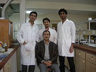 With Studenst in the Lab